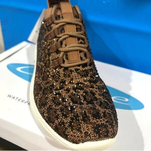 Cheetah Bling Sneakers Waterproof New 😍